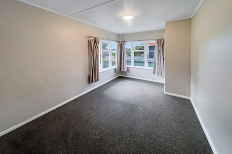 Photo of property in 10 Victor Street, Dannevirke, 4930