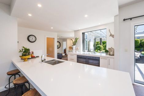 Photo of property in 92 Marne Street, Hokowhitu, Palmerston North, 4410