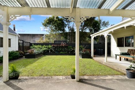 Photo of property in 7a Garelja Road, Henderson, Auckland, 0612