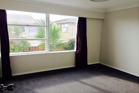 Photo of property in 2/28 Norman Road, Hauraki, Auckland, 0622