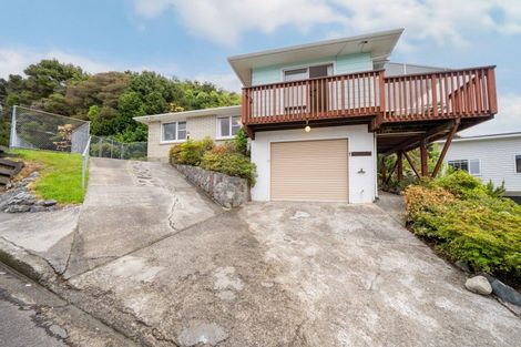 Photo of property in 75 Logie Street, Stokes Valley, Lower Hutt, 5019