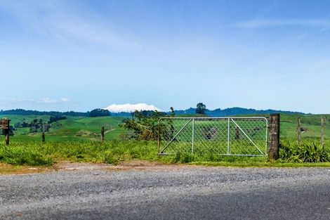 Photo of property in 1 Clarke Road, Huirangi, New Plymouth, 4373