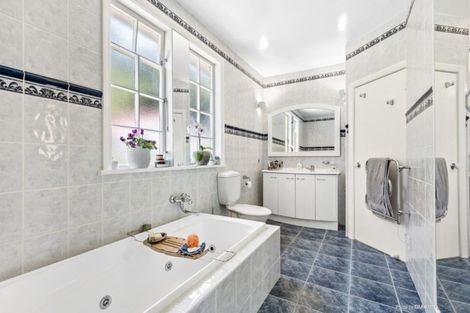 Photo of property in 32 Mccoll Street, Vogeltown, Wellington, 6021