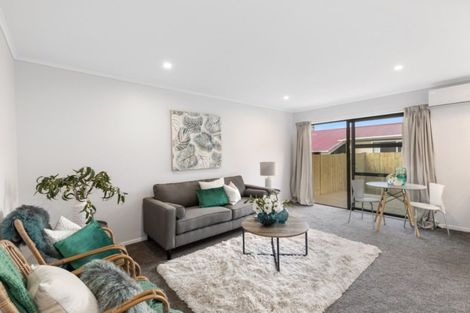 Photo of property in 43b Hartford Crescent, Totara Park, Upper Hutt, 5018