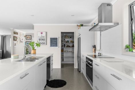 Photo of property in 70 Jack Boyd Drive, Mangawhai Heads, Kaiwaka, 0573