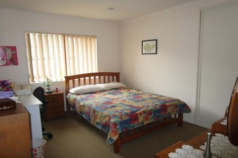 Photo of property in 120 Dominion Road, Papakura, 2110