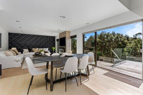 Photo of property in 47 Aberley Road, Schnapper Rock, Auckland, 0632