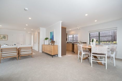 Photo of property in 32 Rush Creek Drive, Westgate, Auckland, 0614