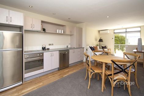 Photo of property in 4/54 Champion Street, Edgeware, Christchurch, 8013