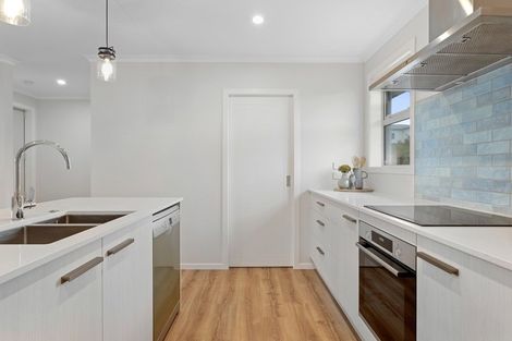 Photo of property in 10 Karanema Place, Coastlands, Whakatane, 3120