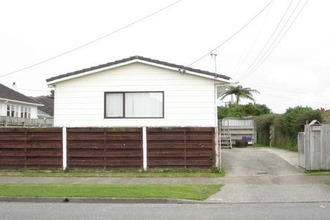 Photo of property in 99 Hewer Crescent, Naenae, Lower Hutt, 5011