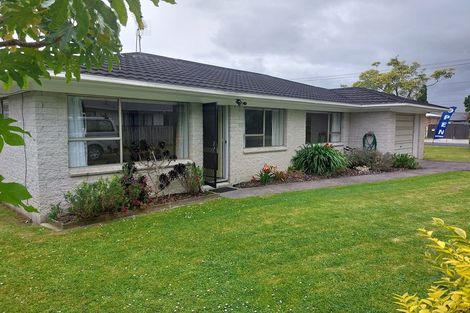 Photo of property in 1/10 Fernaig Street, Papakura, 2110