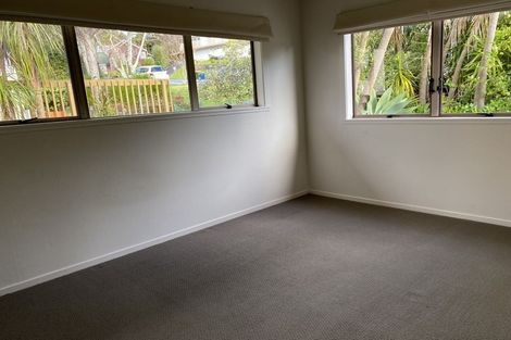Photo of property in 4 Lynngate Place, Hillcrest, Auckland, 0627
