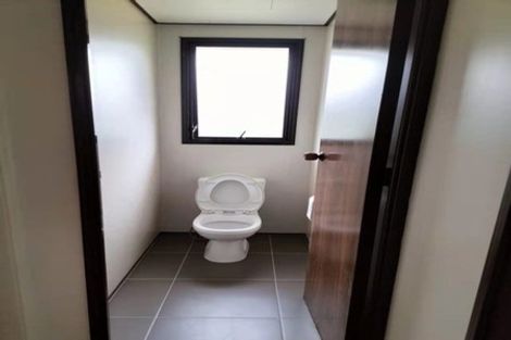 Photo of property in 26 Devonshire Road, Unsworth Heights, Auckland, 0632