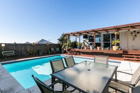 Photo of property in 95 Churchill Drive, Taradale, Napier, 4112