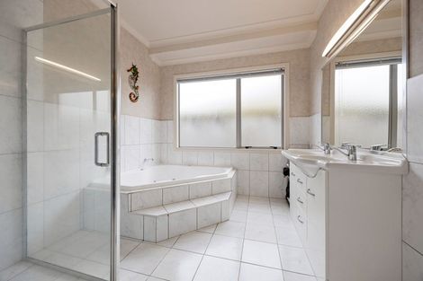 Photo of property in 13 Palliser Drive, Huntington, Hamilton, 3210