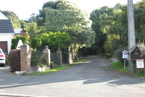 Photo of property in 106 Easther Crescent, Kew, Dunedin, 9012