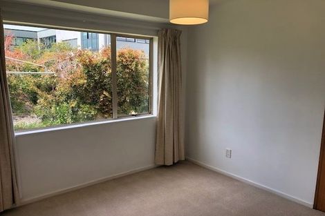 Photo of property in 2/2 East Coast Road, Milford, Auckland, 0620