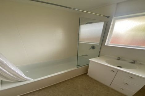 Photo of property in 1 Cotton Street, St Andrews, Hamilton, 3200