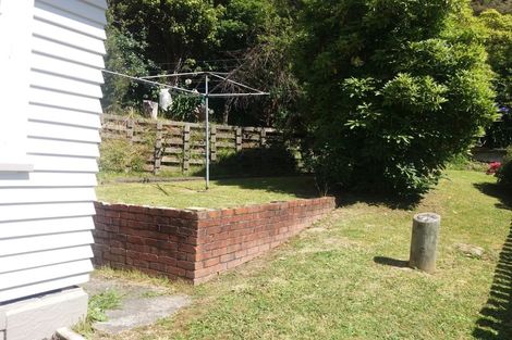 Photo of property in 27 Fraser Street, Wainuiomata, Lower Hutt, 5014