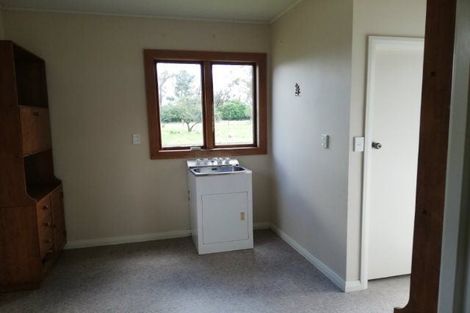 Photo of property in 23 Pinfold Road, Woodville, 4920