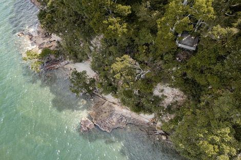 Photo of property in 34 Arapito Road, Titirangi, Auckland, 0604