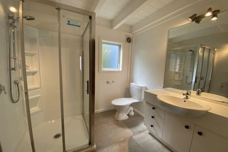 Photo of property in 11b Mckerrow Place, Sunshine Bay, Queenstown, 9300