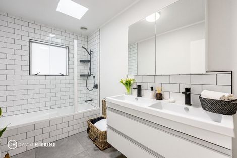 Photo of property in 1/51a Lynden Avenue, Hillcrest, Auckland, 0627