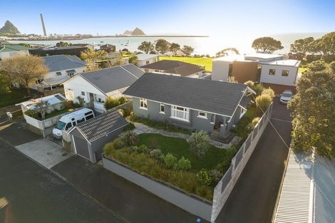 Photo of property in 16 Birdwood Avenue, Moturoa, New Plymouth, 4310