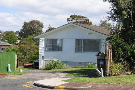 Photo of property in 11 Charmaine Road, Torbay, Auckland, 0630