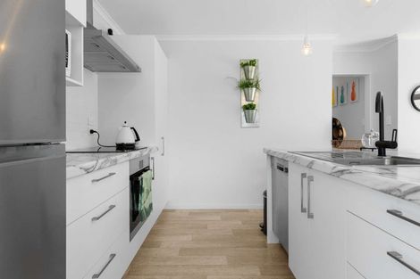 Photo of property in 16 Reel Road, Athenree, Waihi Beach, 3611