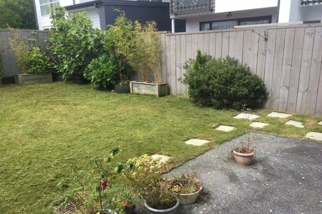 Photo of property in 26 Ian Morrison Road, Hobsonville, Auckland, 0616