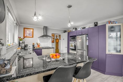 Photo of property in 10 Ropley Street, Amberley, 7410