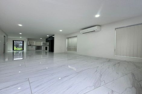 Photo of property in 11c William Avenue, Manurewa, Auckland, 2102