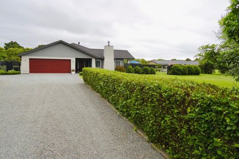 Photo of property in 27 Ohau Terraces, Ohau, Levin, 5570