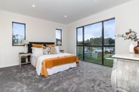 Photo of property in 12 Mamuku Drive, Massey, Auckland, 0614