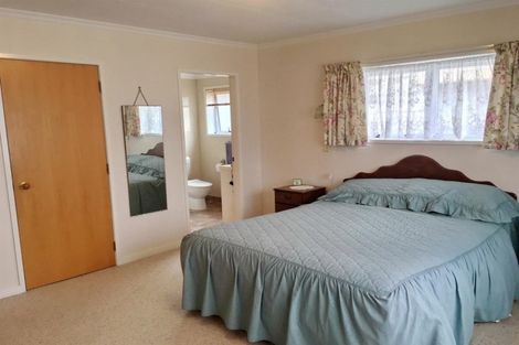 Photo of property in 29 Mills Street, Eltham, 4322