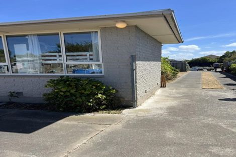 Photo of property in 102 Effingham Street, North New Brighton, Christchurch, 8083