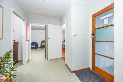 Photo of property in 29 Paul Crescent, Fairfield, Hamilton, 3214