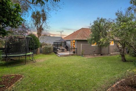 Photo of property in 2 Nutsey Avenue, Northcote, Auckland, 0627