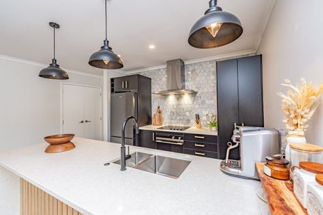 Photo of property in 13 Magnolia Crescent, Tawhero, Whanganui, 4501