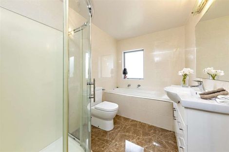 Photo of property in 382 Ormiston Road, Flat Bush, Auckland, 2019