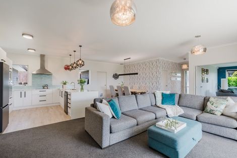 Photo of property in 1 Ruske Place, Grandview Heights, Hamilton, 3200