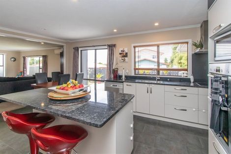 Photo of property in 4 Kamahi Place, Inglewood, 4330