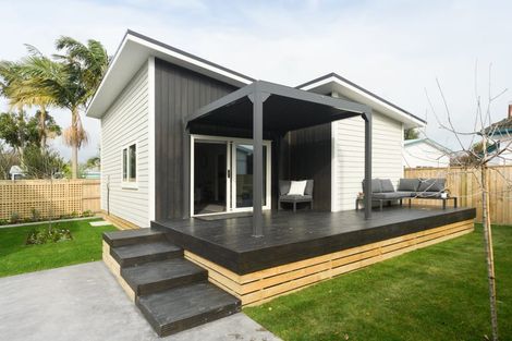 Photo of property in 8a Cuba Street, Takaro, Palmerston North, 4412