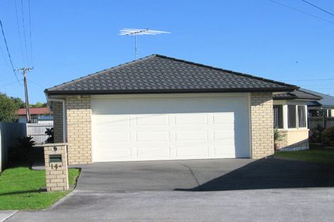 Photo of property in 14a Edward Avenue, Orewa, 0931
