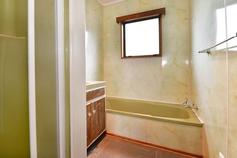 Photo of property in 1/928 Whangaparaoa Road, Manly, Whangaparaoa, 0930