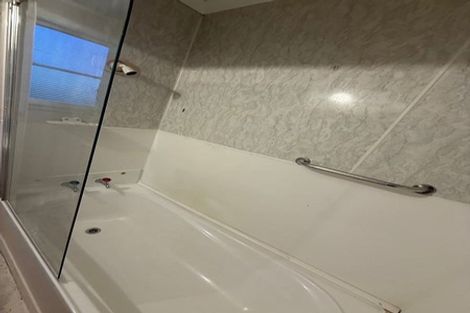 Photo of property in 215 Clyde Street, Balclutha, 9230