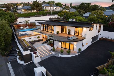 Photo of property in 66 Hackthorne Road, Cashmere, Christchurch, 8022