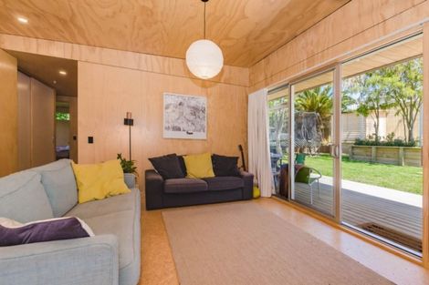 Photo of property in 54a Renown Road, Raumati South, Paraparaumu, 5032